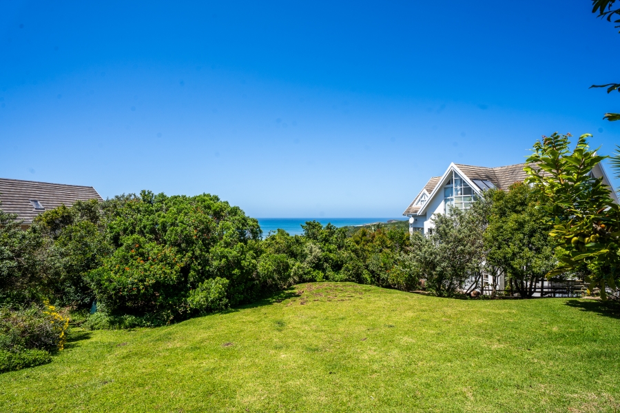 0 Bedroom Property for Sale in Cove Rock Eastern Cape